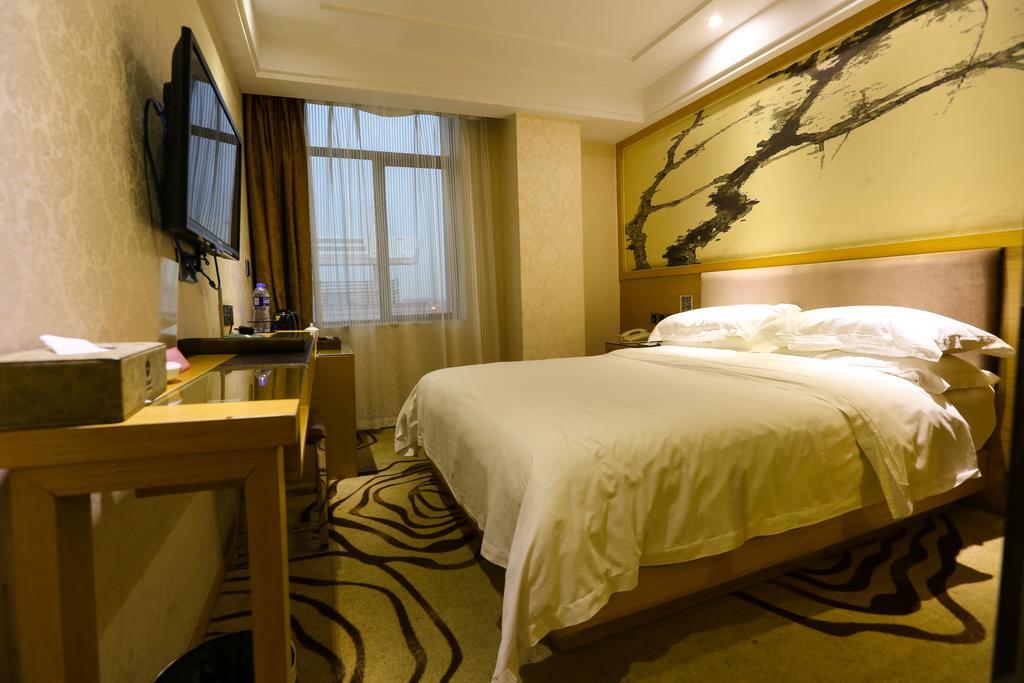 V8 Hotel Train Station กวางโจว ภายนอก รูปภาพ