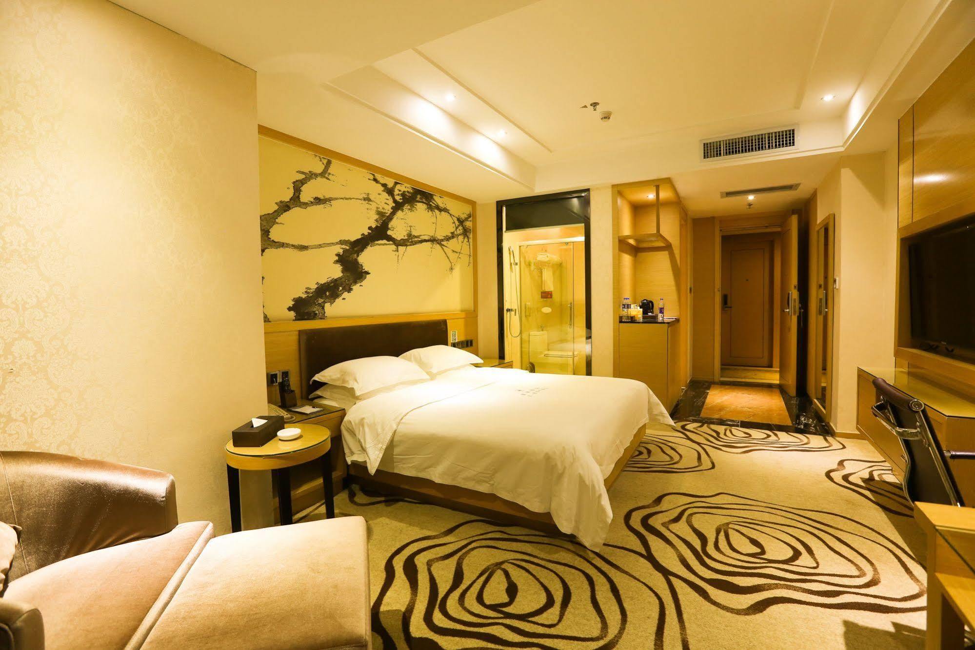 V8 Hotel Train Station กวางโจว ภายนอก รูปภาพ